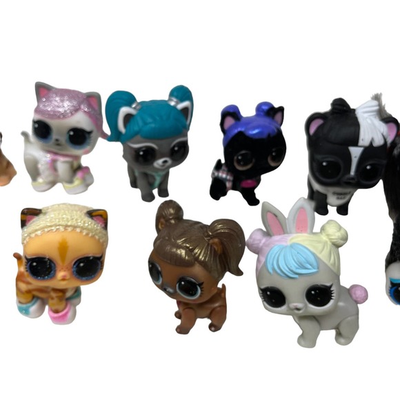 LOL OMG Surprise Pet Lot of 18 Dogs, Cats, Bunny W/‎ Clothing & Accessories MGA - Picture 5 of 7
